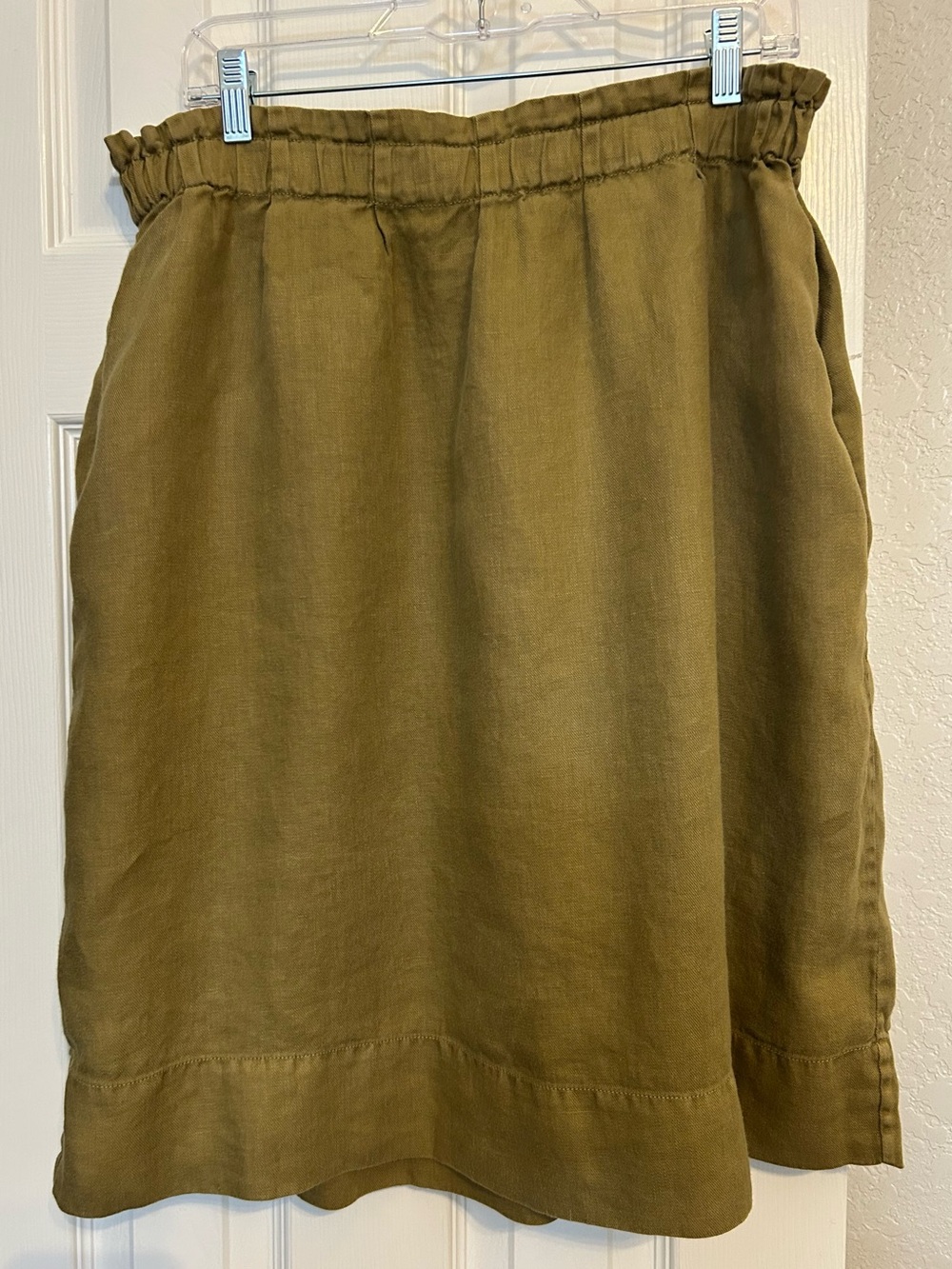 Tommy Bahama Olive Green 100% Linen A-Line Skirt with Pockets